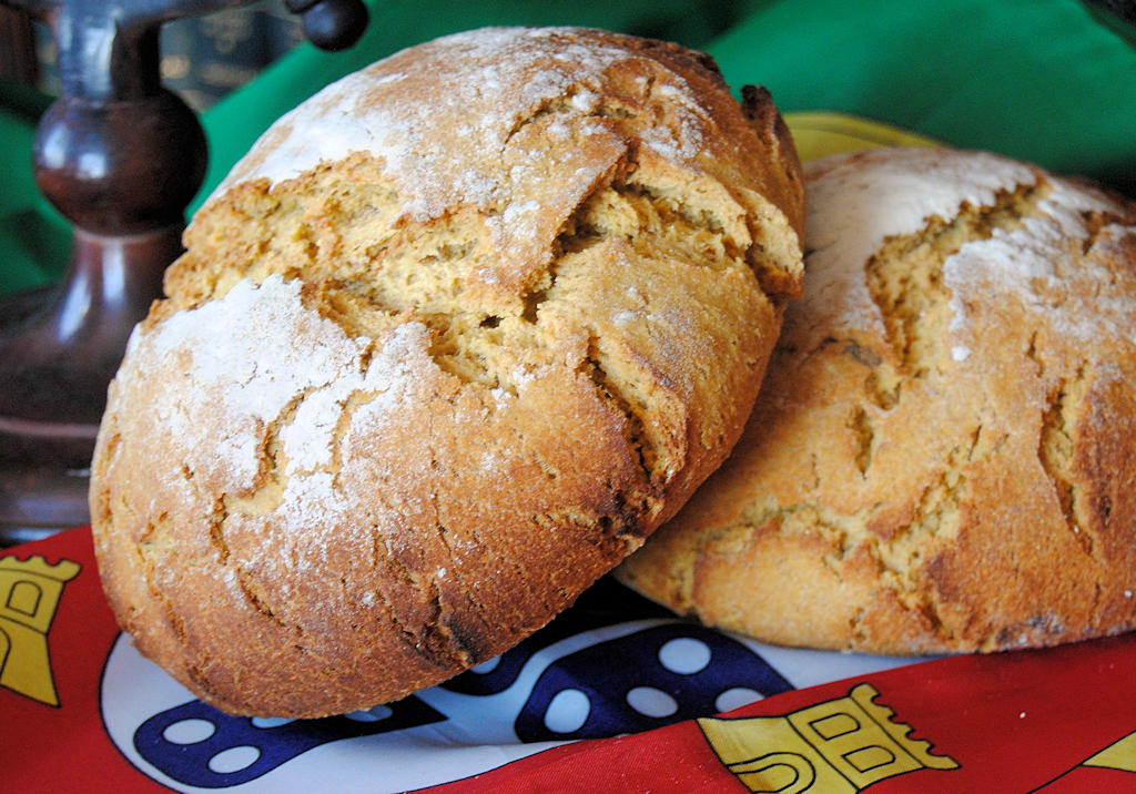 Broa De Milho Portuguesa Portugal S Beloved Cornbread